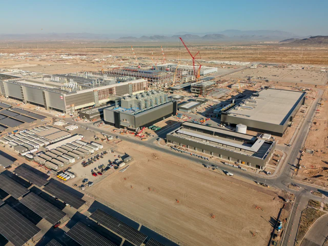 Aerial view of the TSMC Fab 21 semiconductor plant under construction in Phoenix, Arizona.