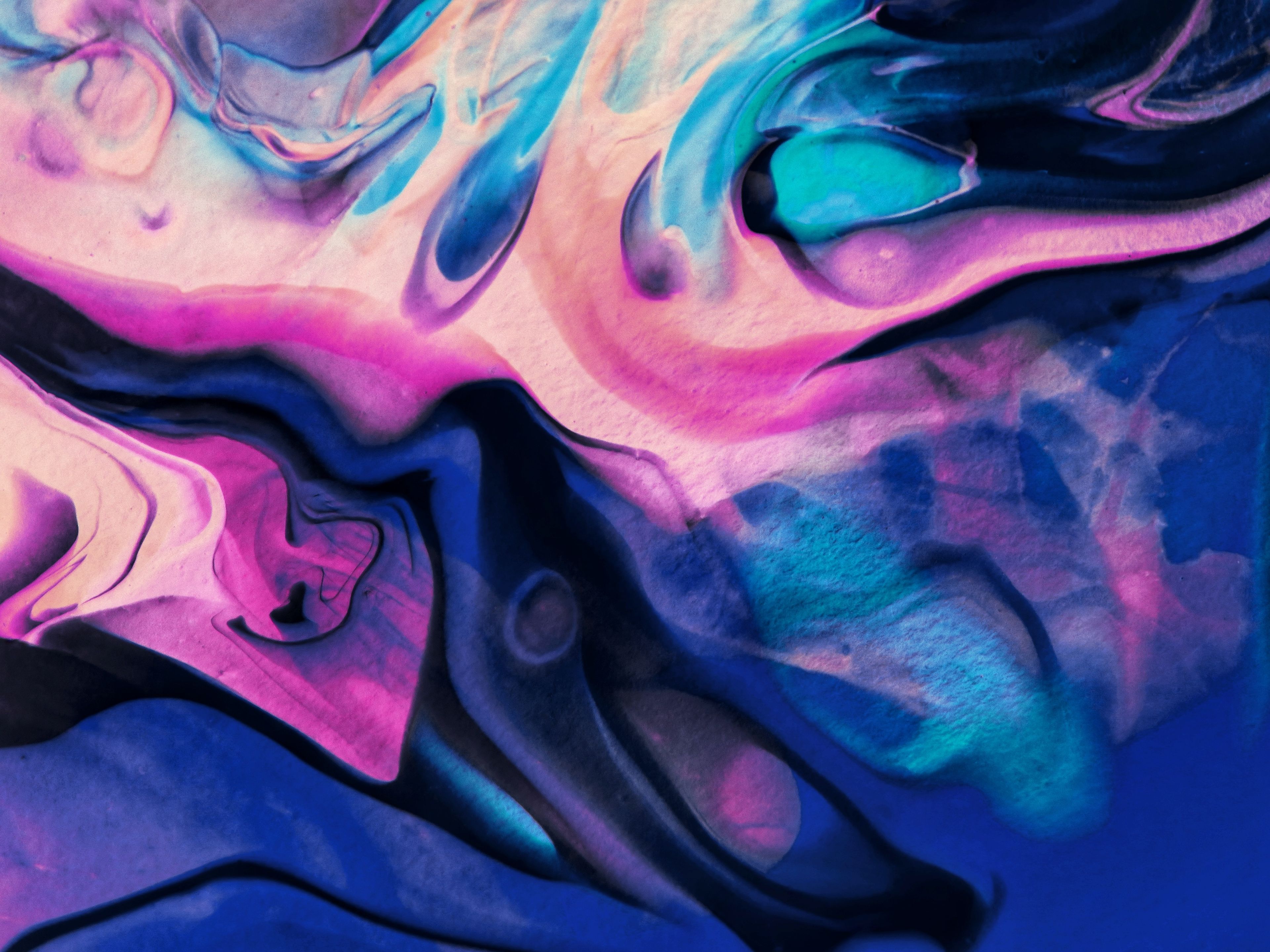 Pigment in water · macro